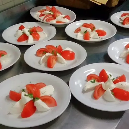 Monti Ξενοδοχείο 3*