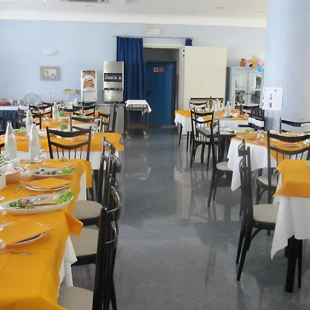 Monti Szálloda Rimini
